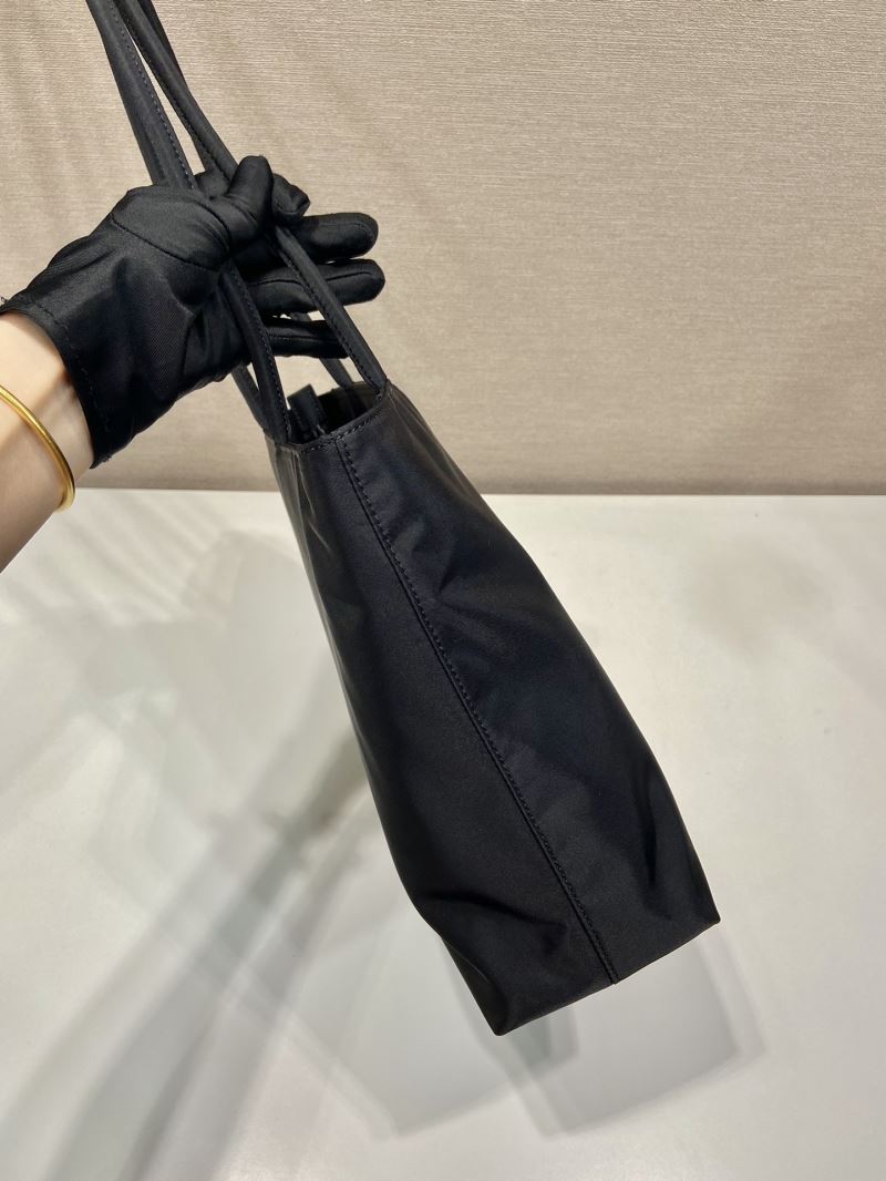 Pra*a tote bags